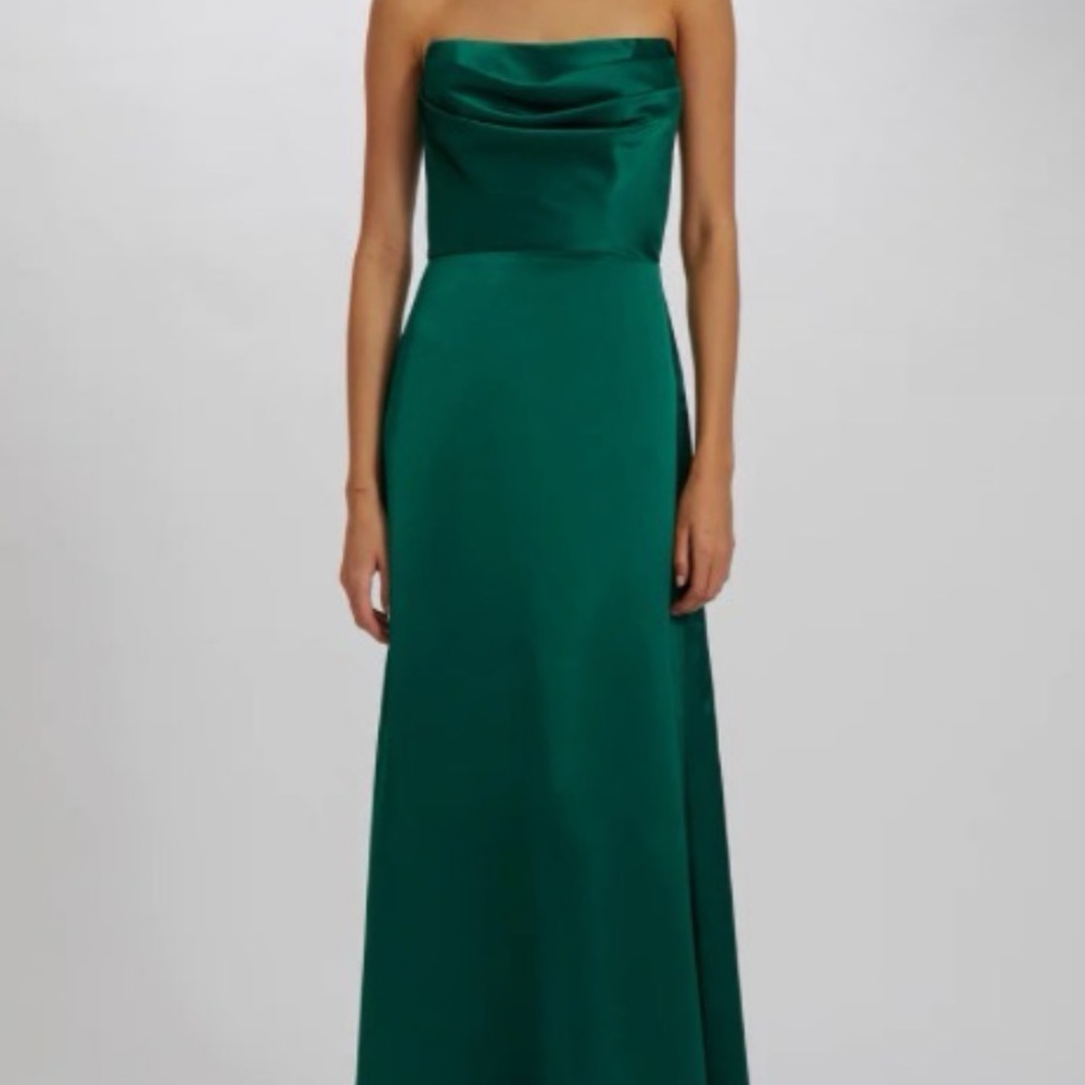 Elizabeth Johns - Amsale “Jara” gown